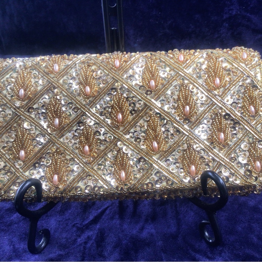Evening purse beaded